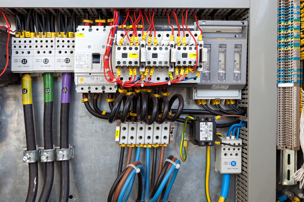 ANÁLISIS DE CIRCUITOS CA EMF 1003